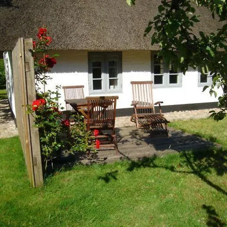 Fischerkate-mit-schoenem-garten Tatil Evi Sankt Peter-Ording