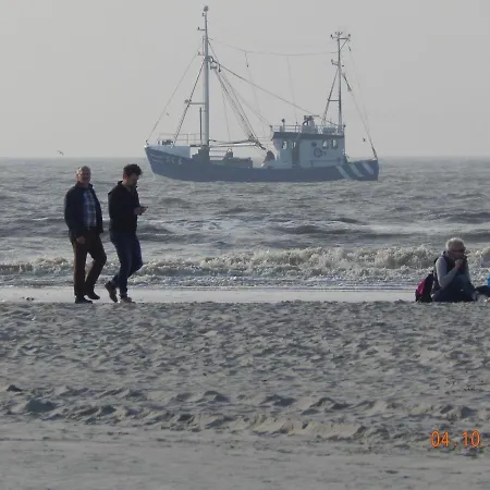 Fischerkate-mit-schoenem-garten Дом отдыха Санкт-Петер-Ординг