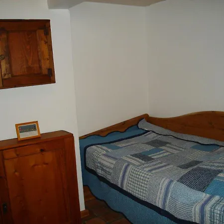 Fischerkate-mit-schoenem-garten *