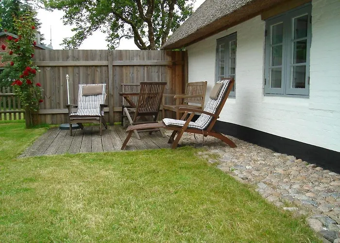 Fischerkate-mit-schoenem-garten * Böhl