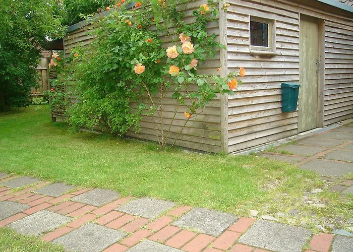 Fischerkate-mit-schoenem-garten Feriehus *