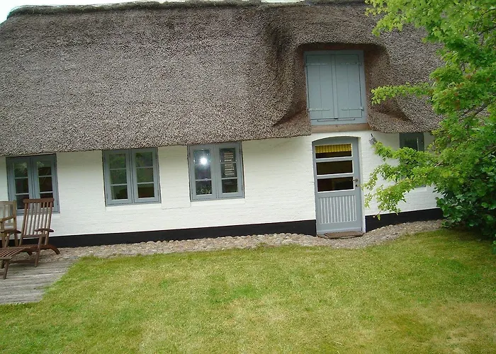 Fischerkate-mit-schoenem-garten Feriehus Böhl