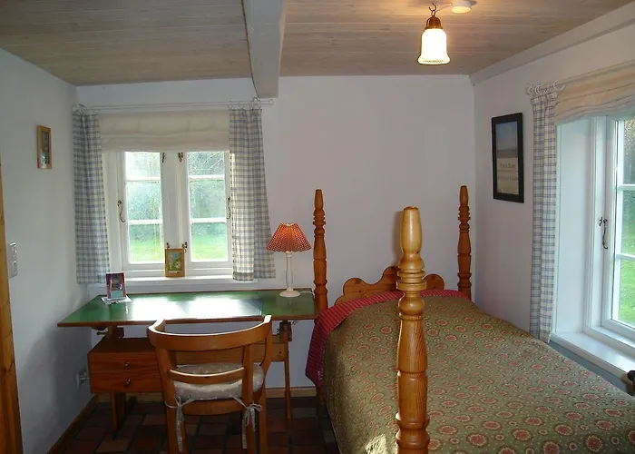 Fischerkate-mit-schoenem-garten Feriehus